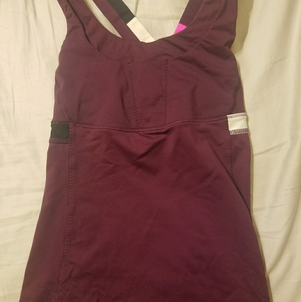 Lululemon tank